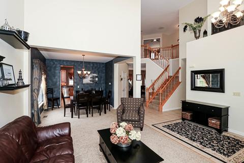219 Edgewater Dr, Bartlett, IL 60103 photo 5