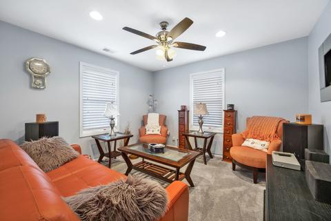 15751 Whipple Ave, Markham, IL 60428 photo 9
