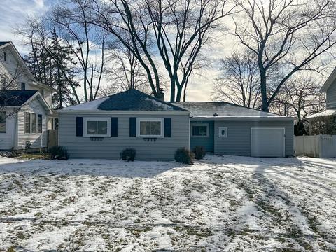 806 Evergreen St, Wheaton, IL 60187 photo 1
