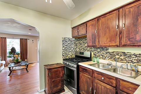 2044 S 13th Ave, Broadview, IL 60155 photo 6