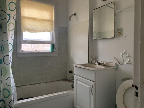 709 E 105th St, Chicago, IL 60628 photo 4