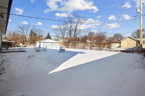 606 E 2nd St, Lockport, IL 60441 photo 20
