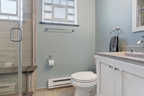 606 E 2nd St, Lockport, IL 60441 photo 12
