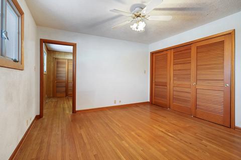 606 E 2nd St, Lockport, IL 60441 photo 7