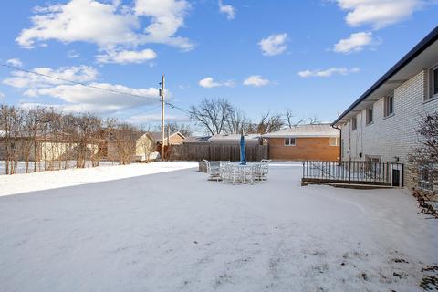 606 E 2nd St, Lockport, IL 60441 photo 19