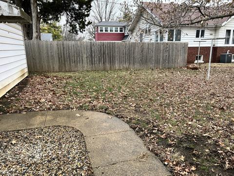 213 E White St, Clinton, IL 61727 photo 44