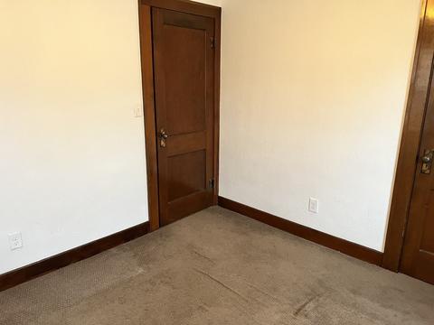 213 E White St, Clinton, IL 61727 photo 16