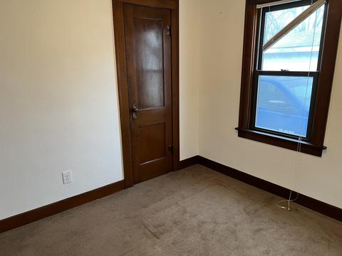 213 E White St, Clinton, IL 61727 photo 17