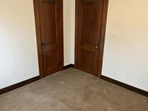 213 E White St, Clinton, IL 61727 photo 21