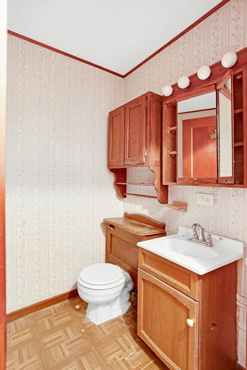 417 E High St, Monticello, IL 61856 photo 19