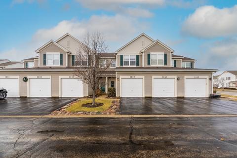 2939 Falling Waters Dr, Lindenhurst, IL 60046 photo 2