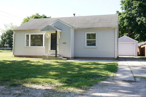 327 E Waupansie St, Dwight, IL 60420