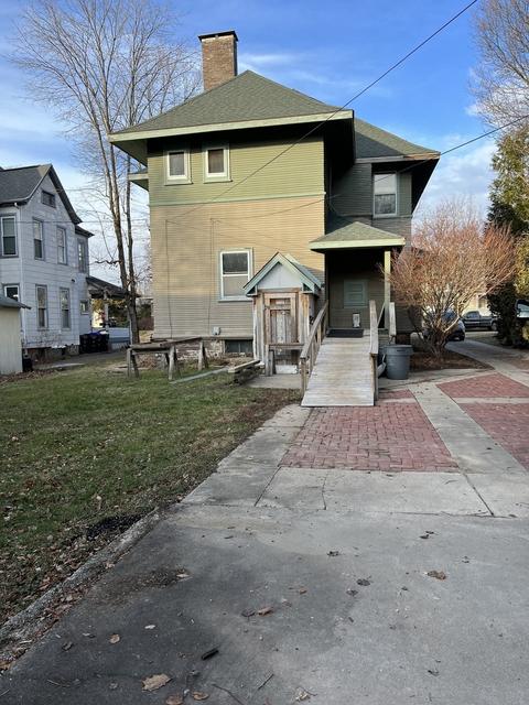 503 E Grove St, Bloomington, IL 61701 photo 34