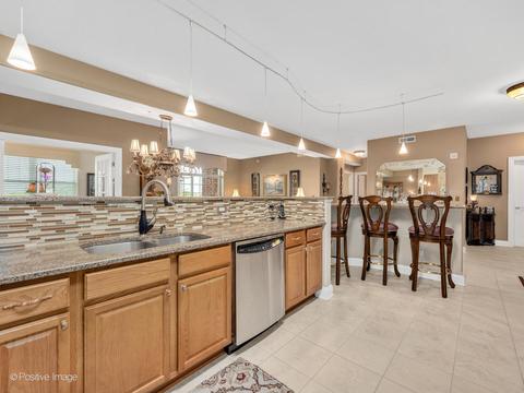 1 Itasca Pl #306, Itasca, IL 60143 photo 9