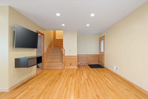 7263 W Breen St, Niles, IL 60714 photo 4