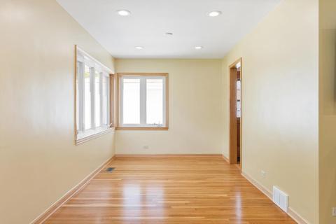 7263 W Breen St, Niles, IL 60714 photo 6