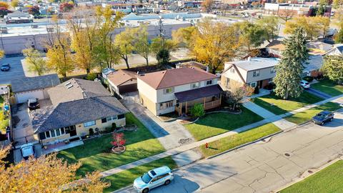 8740 Olympic Dr, Bridgeview, IL 60455 photo 6