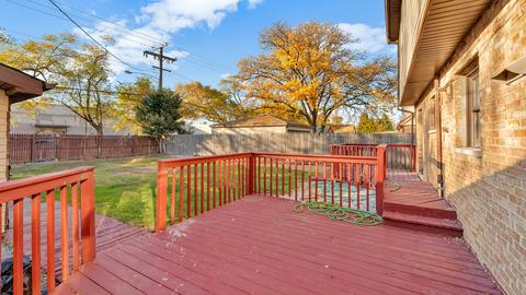 8740 Olympic Dr, Bridgeview, IL 60455 photo 34