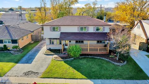 8740 Olympic Dr, Bridgeview, IL 60455 photo 4