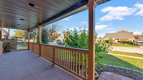 8740 Olympic Dr, Bridgeview, IL 60455 photo 38