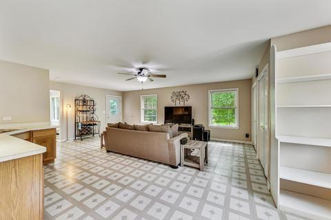 113 Perth Rd, Cary, IL 60013 photo 12