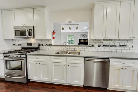 113 Perth Rd, Cary, IL 60013 photo 8