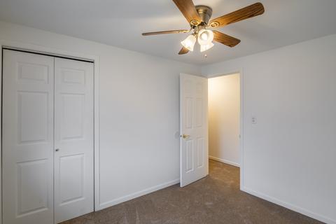 2321 E Beck Rd, Lindenhurst, IL 60046 photo 12