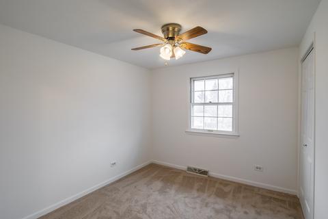 2321 E Beck Rd, Lindenhurst, IL 60046 photo 11