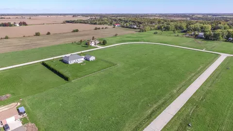 2428 N 4210th Rd, Sheridan, IL 60551
