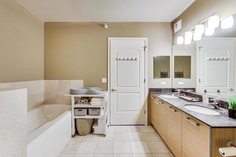 450 E Waterside Dr #701, Chicago, IL 60601 photo 17