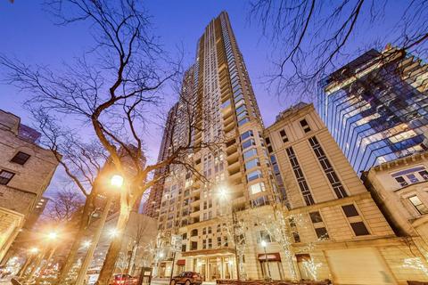 25 E Superior St #3105, Chicago, IL 60611