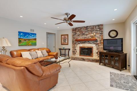 1339 W Meyer Dr, Addison, IL 60101 photo 10