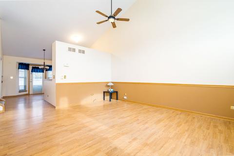24104 Primrose Cir, Plainfield, IL 60585 photo 4