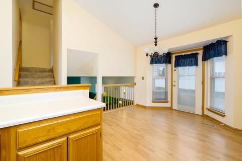 24104 Primrose Cir, Plainfield, IL 60585 photo 8