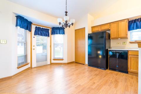 24104 Primrose Cir, Plainfield, IL 60585 photo 5