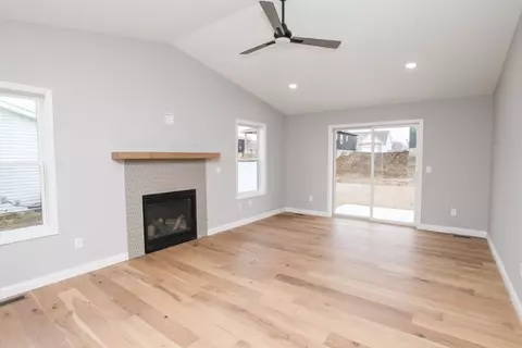 43 Fedor Cir, Bloomington, IL 61705 photo 8