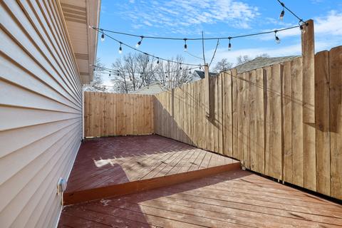 321 E 14th St, Lockport, IL 60441 photo 23