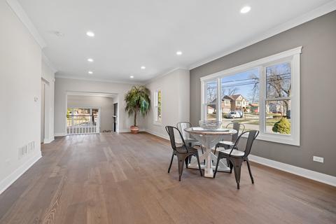 321 E 14th St, Lockport, IL 60441 photo 8