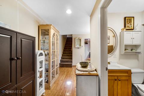 2 S254 Madison St, Wheaton, IL 60189 photo 16