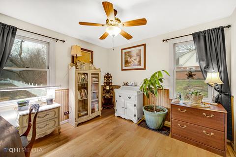2 S254 Madison St, Wheaton, IL 60189 photo 15