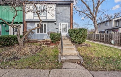 14 Kensington Loop, Elgin, IL 60123 photo 1