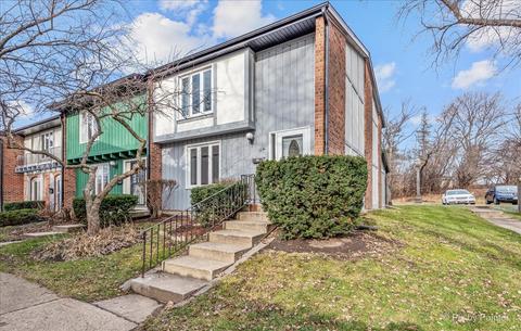 14 Kensington Loop, Elgin, IL 60123 photo 2