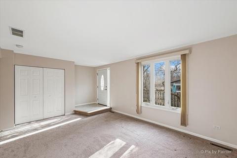 14 Kensington Loop, Elgin, IL 60123 photo 4