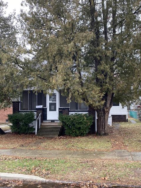 1007 Low St, Bloomington, IL 61701 photo 1