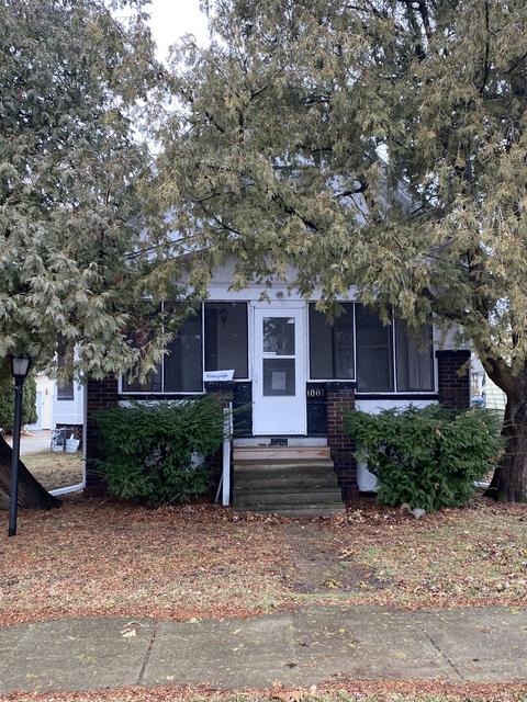 1007 Low St, Bloomington, IL 61701 photo 2
