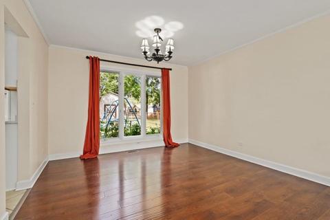 2000 Carleton Rd, Hoffman Estates, IL 60169 photo 10