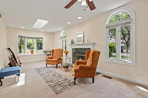 2000 Carleton Rd, Hoffman Estates, IL 60169 photo 18