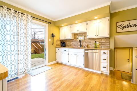 6055 Forestview Dr, Oak Forest, IL 60452 photo 17