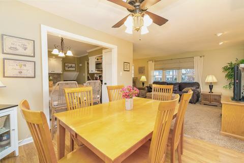 6055 Forestview Dr, Oak Forest, IL 60452 photo 12