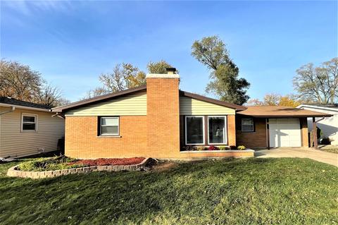 924 Wilshire Dr, Wheeling, IL 60090 photo 1
